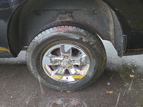 Used 2024 RAM 1500 Classic SLT image 10