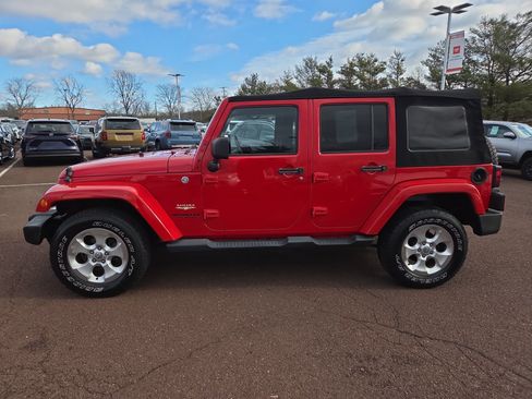 Used 2014 Jeep Wrangler Unlimited Sahara w/ Connectivity Group image 6