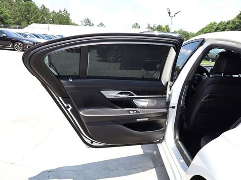 Used 2016 BMW 750i xDrive AWD/4WD image 54