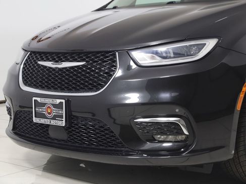 Used 2021 Chrysler Pacifica Limited AWD/4WD image 57