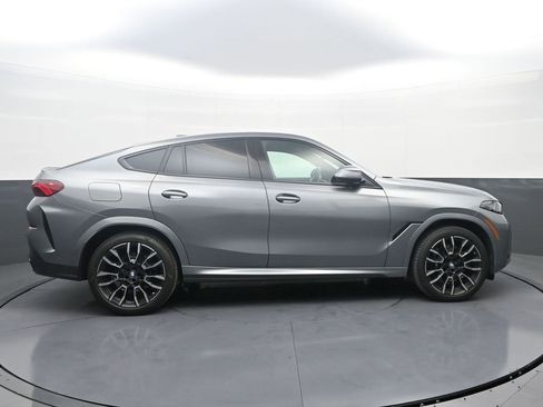 Used 2024 BMW X6 xDrive40i w/ Premium Package image 8