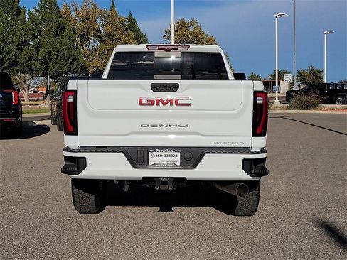 New 2026 GMC Sierra 2500 Denali w/ Denali Reserve Package image 9