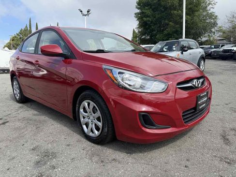 Used 2014 Hyundai Accent GLS FWD image 1