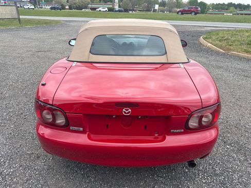 Used 2001 MAZDA MX-5 Miata image 12