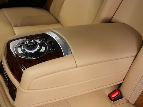 Used 2013 Rolls-Royce Ghost -Rear Theatre Configuration, S image 33