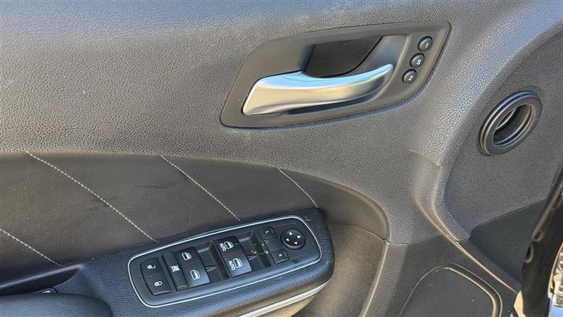 Used 2018 Dodge Charger R/T w/ Navigation & Travel Group RWD image 23