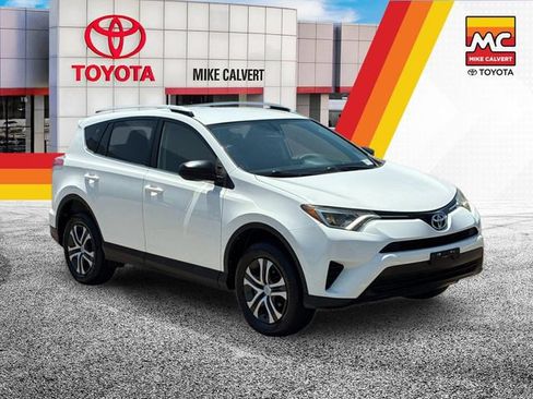 Used 2016 Toyota RAV4 LE FWD image 7