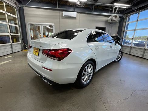 Used 2020 Mercedes-Benz A 220 4MATIC image 5