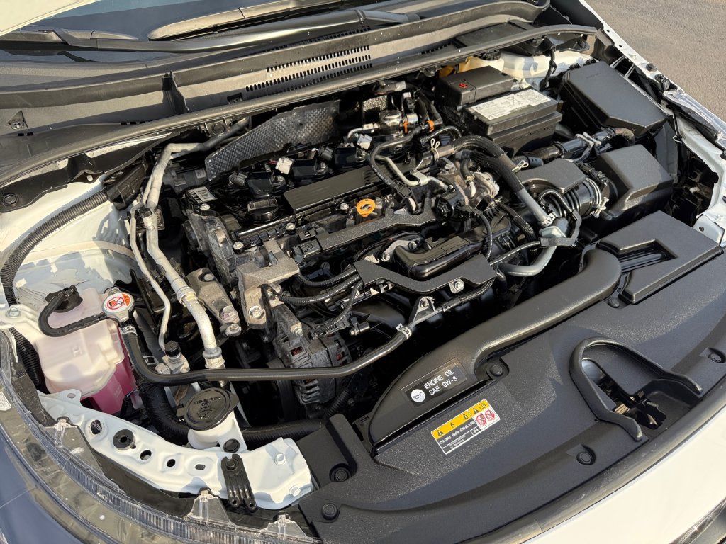 Used 2025 Toyota Corolla LE FWD image 30