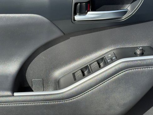 Used 2021 Toyota Highlander XSE image 18