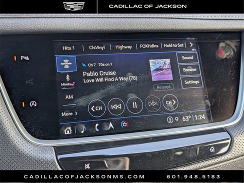 Used 2025 Cadillac XT5 Premium Luxury image 15