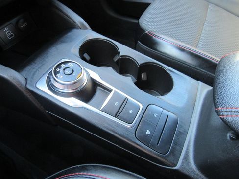 Used 2024 Ford Escape ST-Line image 7