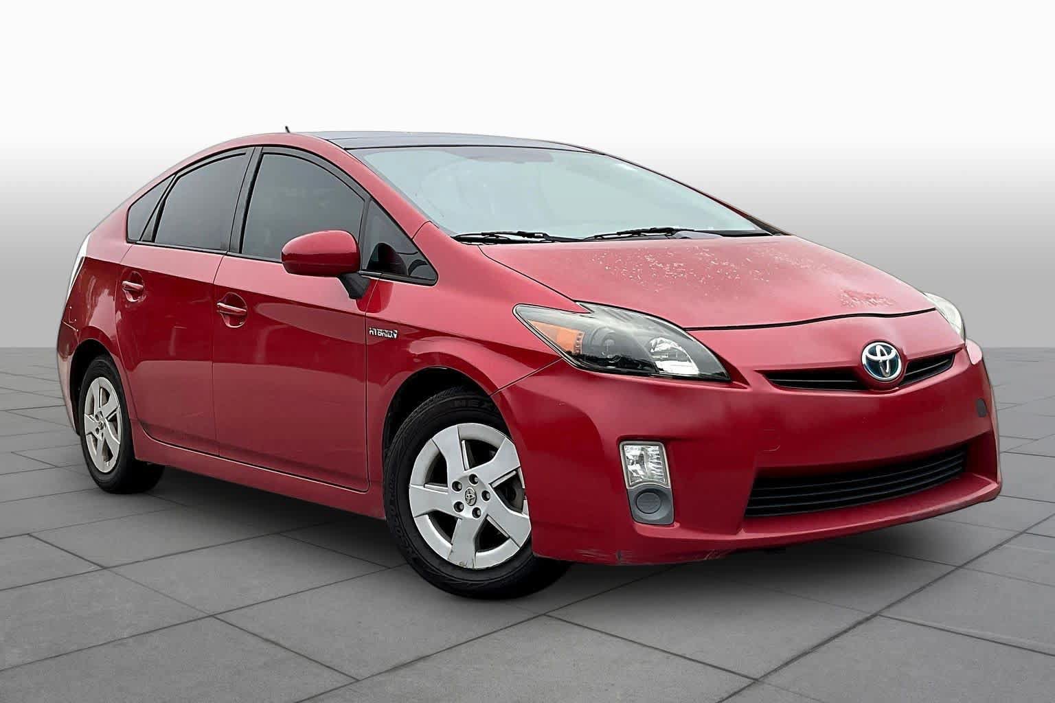 Used 2010 Toyota Prius Three w/ Solar Roof Pkg FWD image 2
