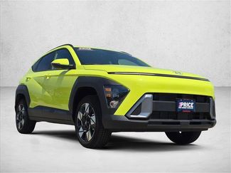 Used 2025 Hyundai Kona SEL AWD/4WD video 3