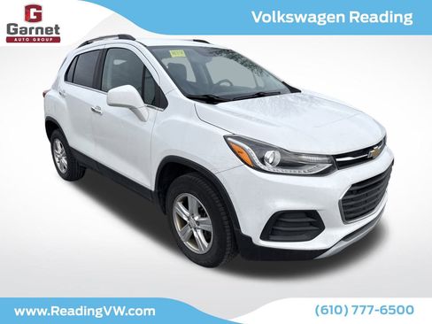 Used 2017 Chevrolet Trax LT w/ LT Convenience Package image 7