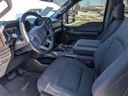 Used 2022 Ford F150 XLT w/ Equipment Group 302A High image 13
