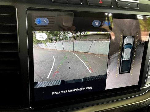 Used 2024 Ford F350 Lariat image 24