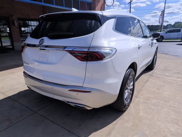 Used 2024 Buick Enclave Essence w/ Technology Package FWD image 8