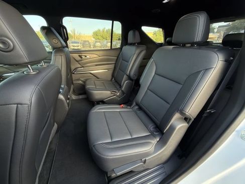 New 2026 Chevrolet Traverse LT w/ Driver Confidence Package FWD image 20
