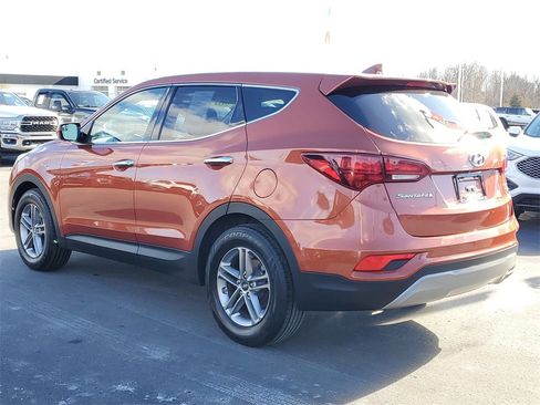 Used 2017 Hyundai Santa Fe Sport image 4