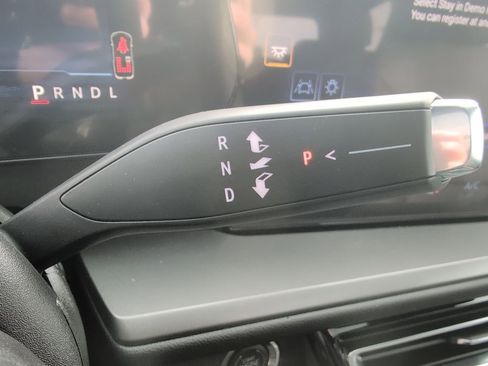 New 2026 Chevrolet Traverse LT w/ Sun and Wheel Package image 22