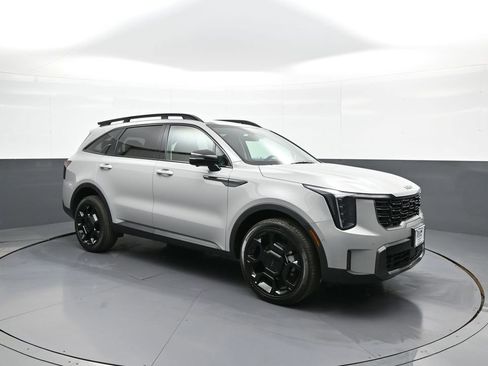 New 2025 Kia Sorento SX image 4