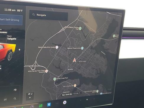 Used 2025 Tesla Cybertruck AWD Crew Cab image 15