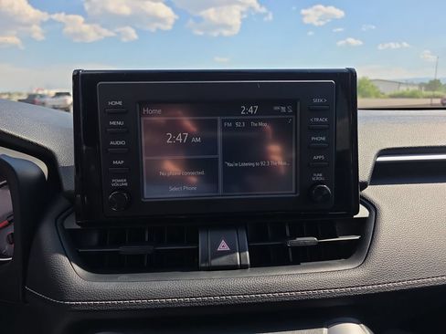 Used 2019 Toyota RAV4 LE w/ All Weather Liner Package AWD/4WD image 21