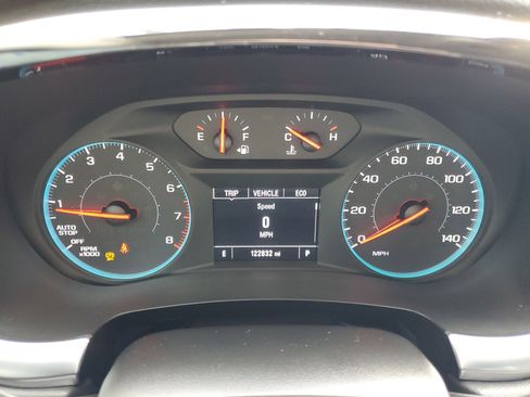 Used 2020 Chevrolet Traverse LS image 24