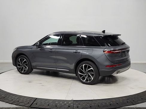 Used 2023 Lincoln Corsair Reserve w/ Equipment Group 201A FWD image 5