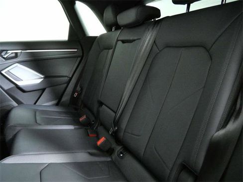 Certified 2024 Audi Q3 2.0T Premium Plus w/ Premium Plus Package image 15