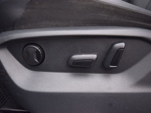 Used 2021 Volkswagen Tiguan SE R-Line image 29