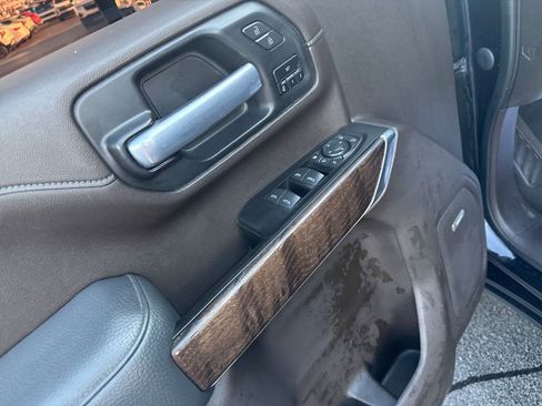 Used 2021 GMC Sierra 2500 Denali w/ Denali Black Diamond Edition image 14