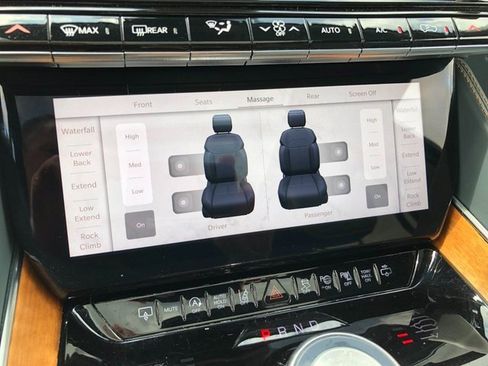 Used 2022 Jeep Grand Wagoneer Series II w/ Convenience Group III image 3