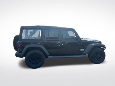 Used 2018 Jeep Wrangler Unlimited Sport AWD/4WD image 6