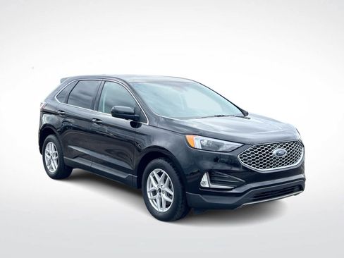 Used 2023 Ford Edge SEL w/ Convenience Package image 2