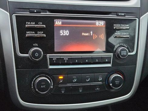 Used 2017 Nissan Altima 2.5 SR FWD image 12