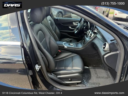 Used 2017 Mercedes-Benz C 300 4MATIC Sedan image 33