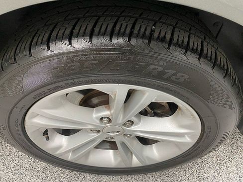 Used 2014 Ford Taurus SEL w/ Equipment Group 201A image 19