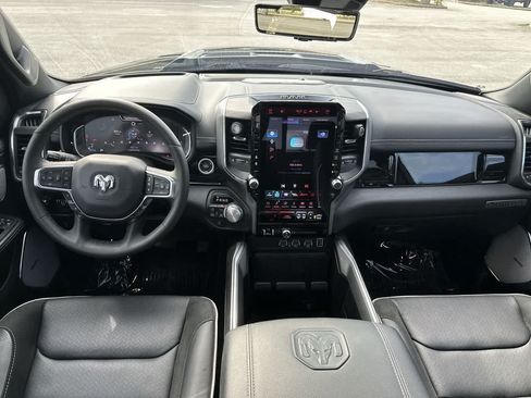 Used 2025 RAM 1500 Laramie w/ Night Edition AWD/4WD image 15