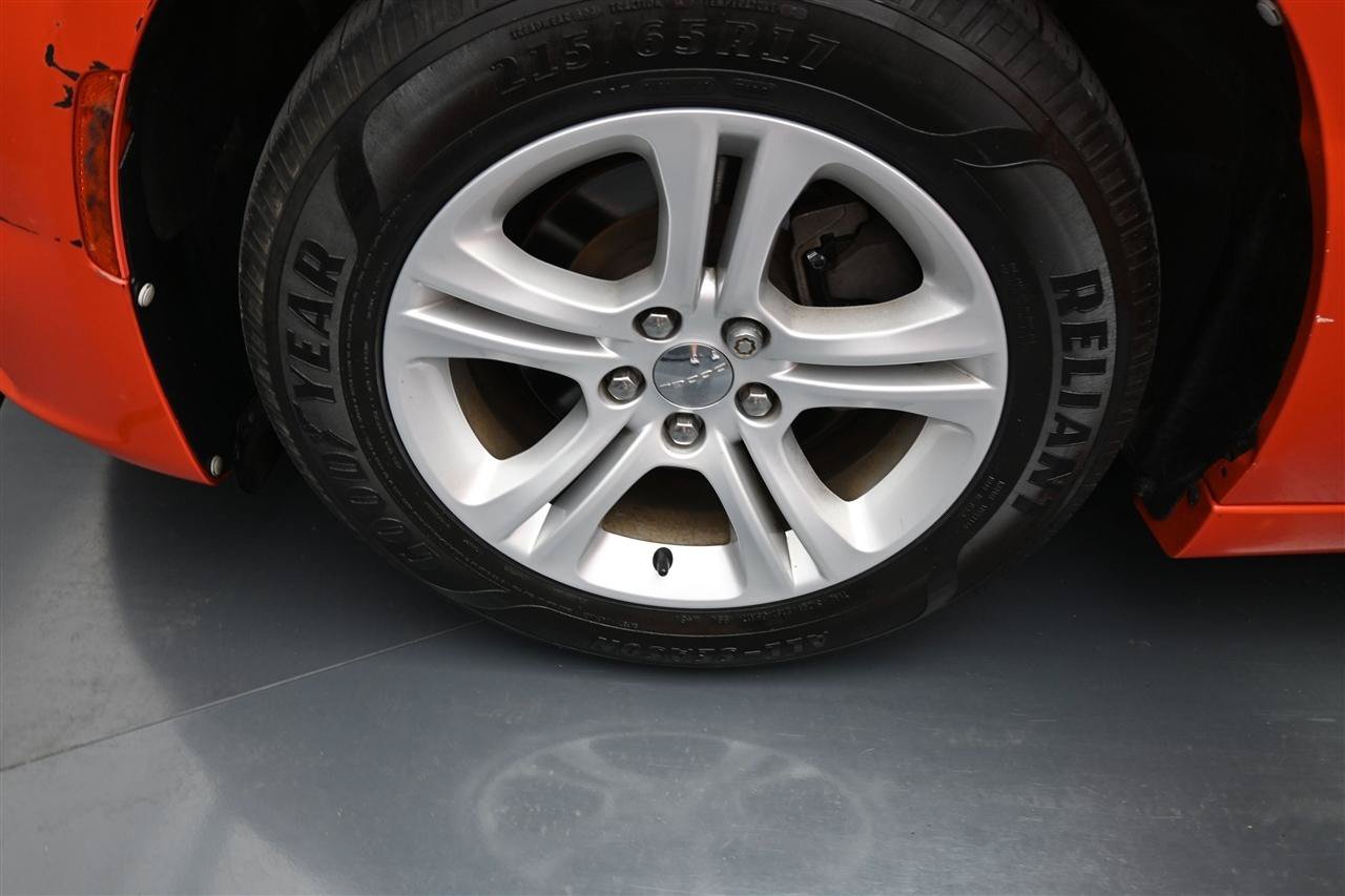 Used 2018 Dodge Charger SXT RWD image 15