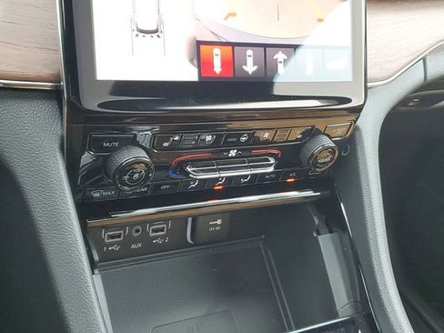 New 2025 Jeep Grand Cherokee L Summit image 11