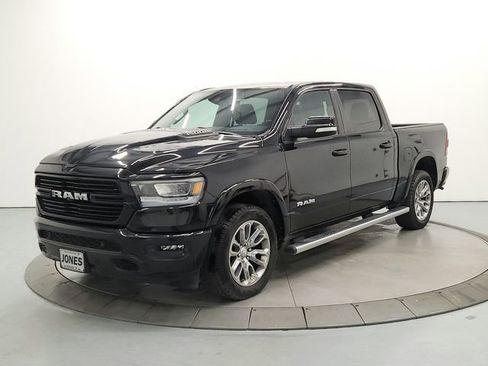 Used 2021 RAM 1500 Laramie AWD/4WD image 3