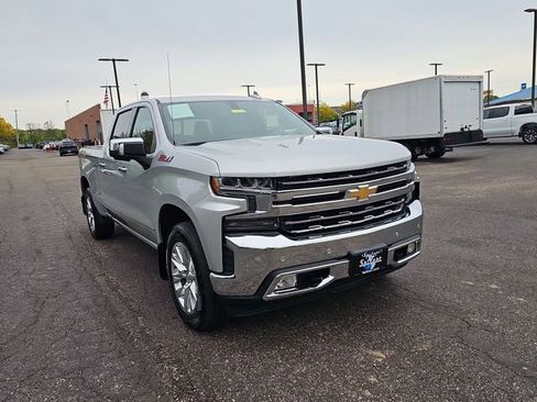Used 2020 Chevrolet Silverado 1500 LTZ w/ LTZ Plus Package AWD/4WD image 11