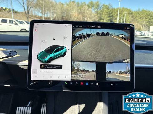 Used 2022 Tesla Model Y Performance image 19
