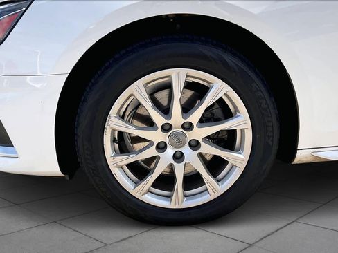 Used 2020 Audi A4 2.0T Premium w/ Convenience Package image 10