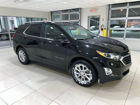 Used 2021 Chevrolet Equinox LT image 1