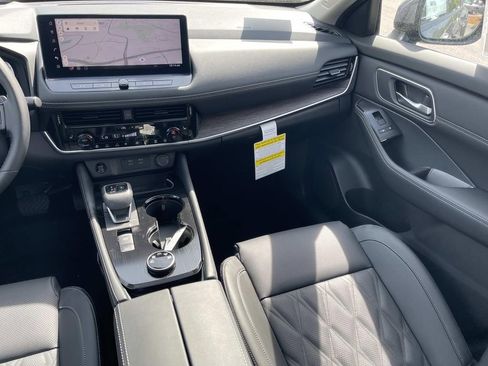 New 2026 Nissan Rogue Platinum AWD/4WD image 15