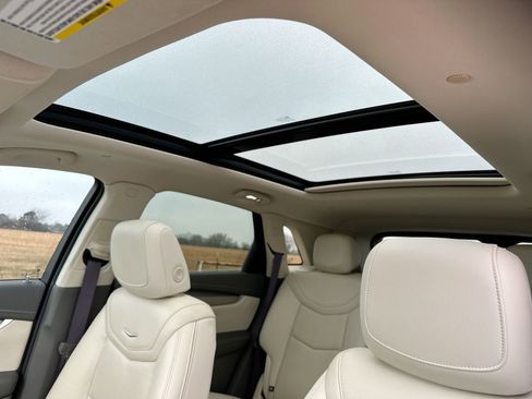 Used 2021 Cadillac XT5 Premium Luxury image 22