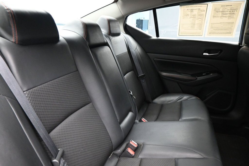 Used 2024 Nissan Altima 2.5 SR FWD image 19
